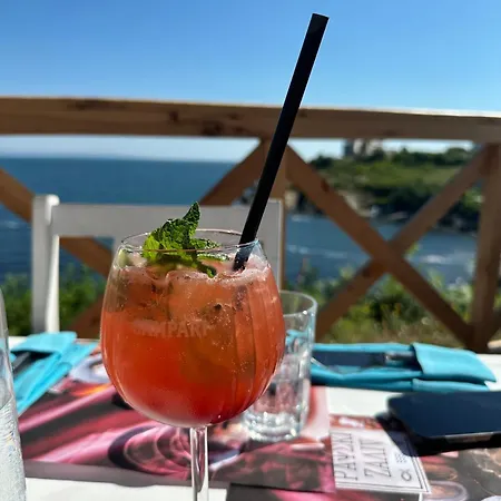 Paradise Bay 3*
