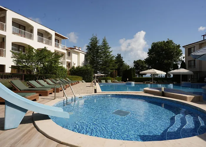 فندق Paradise Bay سوزوبول