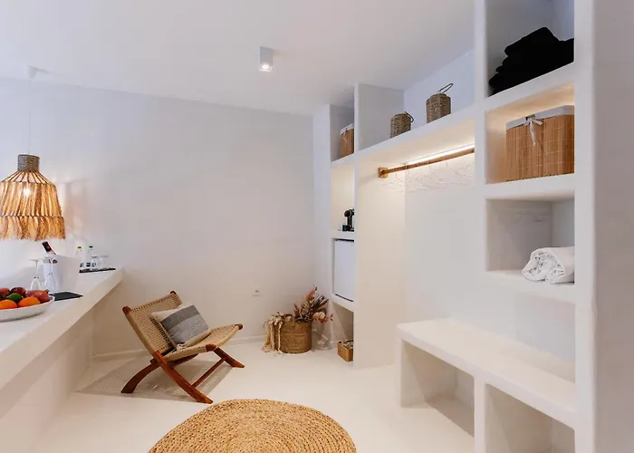 Hotel Paradise Bay 3*